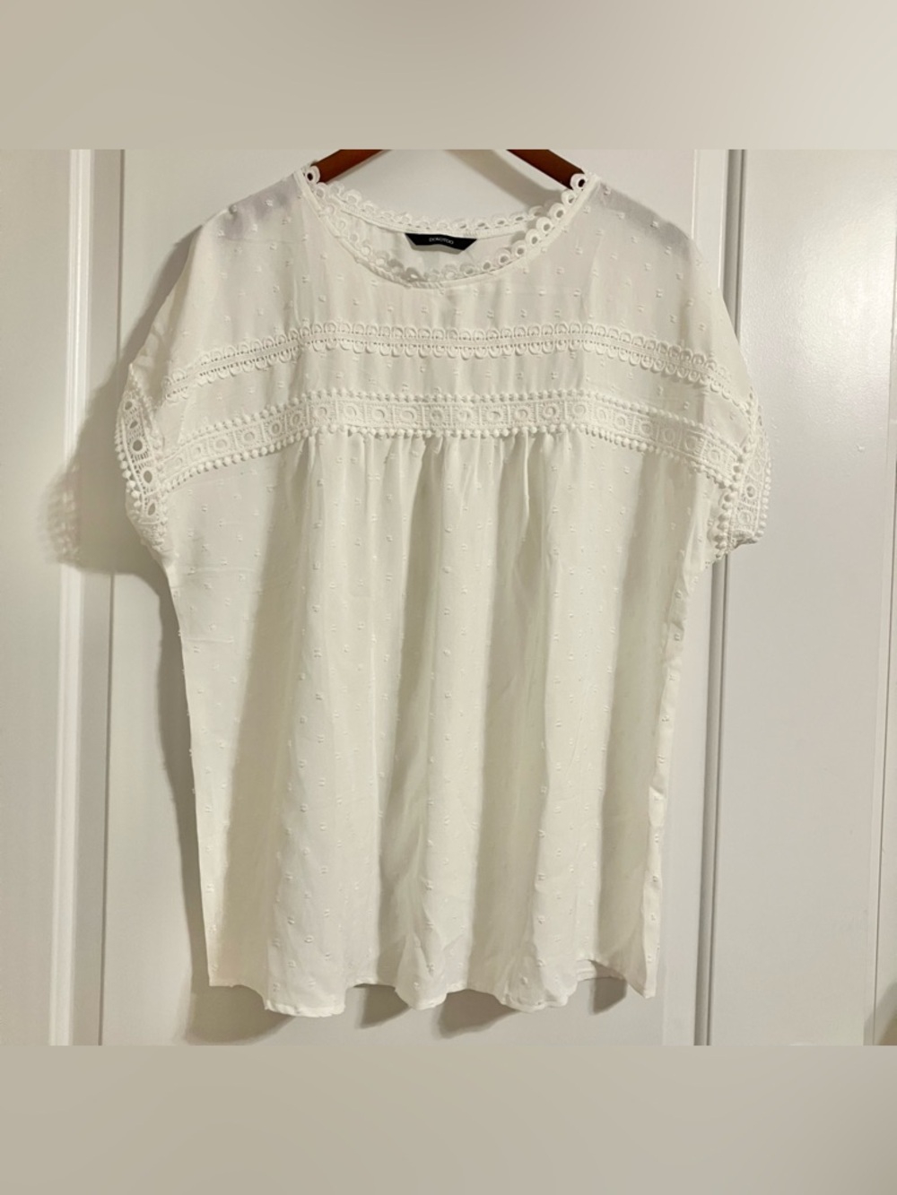 DOKOTOO Short Sleeve Swiss Dot‎ Lace Trim White Boho Top Blouse Sz M *NWOT*